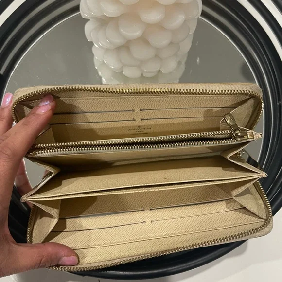 Louis Vuitton Damier Azur Zippy Zip Around Long Wallet purse - Picture 8 of 13